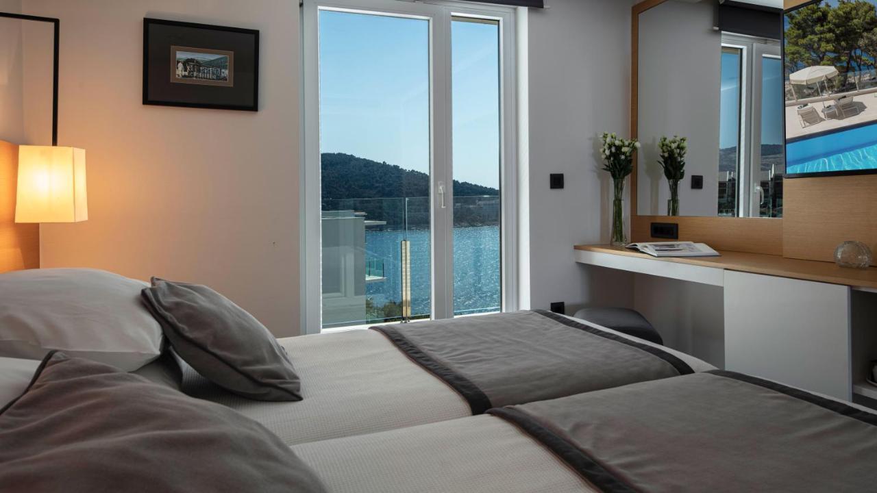 Royal Neptun Hotel Dubrovnik Bagian luar foto